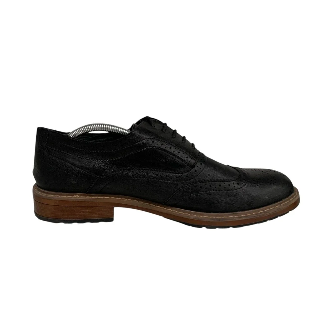 Perry Ellis Portfolio 